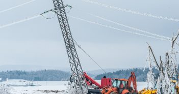 Einem Stromausfall oder Blackout beugen Sie mit einer unterbrechungsfreien Stromversorgung vor. Oftmals ist man sich der shwerwiegenden und weitreichenden Folgen eines nicht abgefederten Stromausfalls gar nicht bewusst.