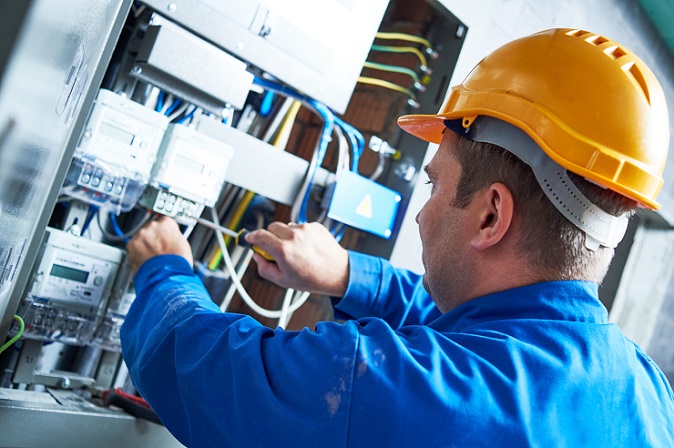 Die Entwicklung der Energiekosten hat vor allem für kleine und mittelständische Unternehmen schwerwiegende Folgen. Denn im Zuge der Veränderungen bei den Fördermitteln kommt es im Jahr 2017 zu einem deutlichen Anstieg der Stromkosten. (#01)