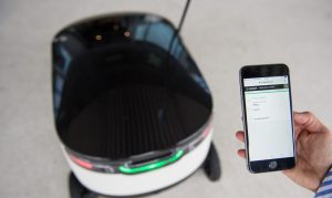 Starship Roboter v. Hermes: Öffnen per Smartphone und das einfache Handling passen zum Zeitgeist. (#2)