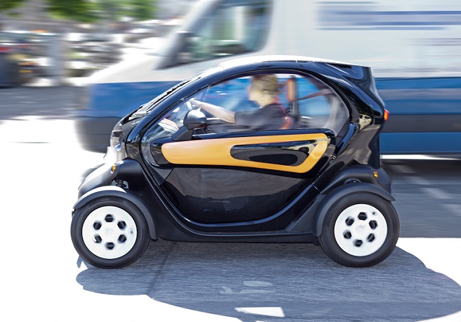 Das Elektroauto soll das Konzept der Zukunft sein: immer mehr Abgase, schwindende Rohstoffressourcen und wachsende Städte machen ein Umdenken erforderlich. (#02)