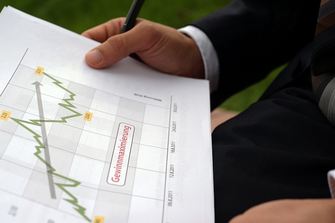 Firmen müssen sich heutzutage um viele Dinge kümmern – Nutzung der Cloud, Big Data und weitere dieser Aspekte gehören zum täglichen Geschäft im Business. (#01)