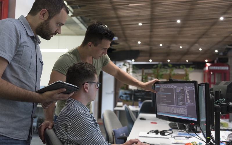 Wer es nun gar nicht mehr erwarten kann, mit den kombinierten Produkten zu arbeiten, der wird erfreut darüber sein zu erfahren, welche Varianten demnächst auf den Markt kommen sollen. Geplant ist eine Application Integration Suite, die von IBM zur Verfügung gestellt wird. Hier haben Anwender die Möglichkeit, die Daten aus der On-Premise-Welt zusammenzubringen mit denen aus dem Cloud-Bereich. (#02)