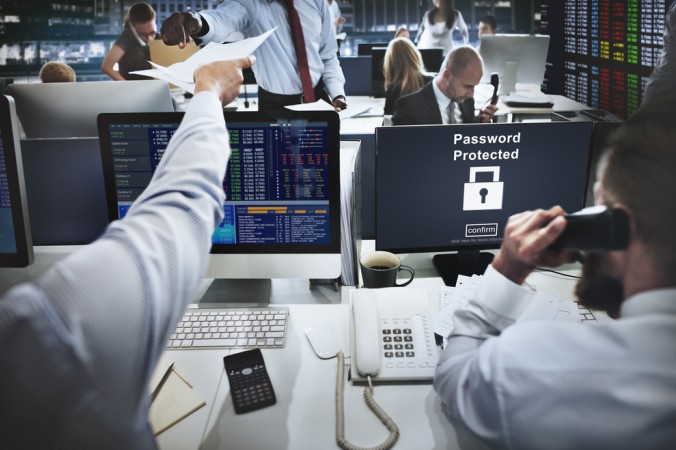 Sicherheit ist ein ebenso wichtiger Faktor im korrekten Master Data Management. Hier gilt es Daten vor Angriffen von Außen zu schützen, aber auch vor unsachgemäßem Umgang bei internen Zugriffen. (#6)