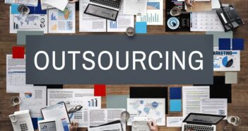 Outsourcing als wirtschaftliche Unternehmenslösung: Chancen und Schwierigkeiten Outsourcing als wirtschaftliche Unternehmenslösung – Chancen und Schwierigkeiten