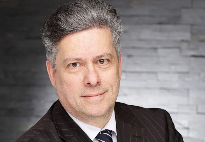 Nathan Jagoda, Country Manager Deutschland bei Information Builders, sagt: „Die Datenanalyse hilft auf jeden Fall auch Patienten und Kunden.“