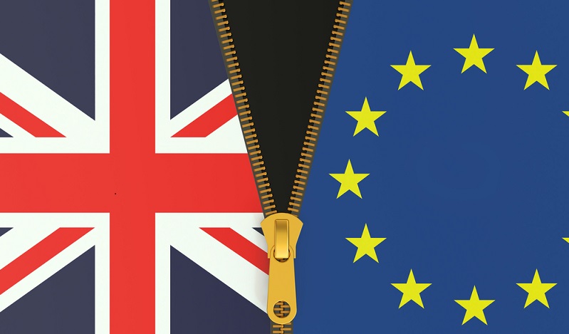 Experten gehen davon aus, dass ein solcher harter Brexit eine mindestens zehnjährige Phase der Verhandlungen nach sich ziehen würde. (#01)