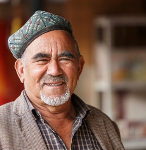 Das moslemische Volk der Uiguren stellt etwa die Hälfte der Einwohner der Provinz Xinjiang. Das Chinesische Konsulat würde gerne jegliche Diskussion über die dortigen Menschenrechtsverletzungen unterbinden. (#2)