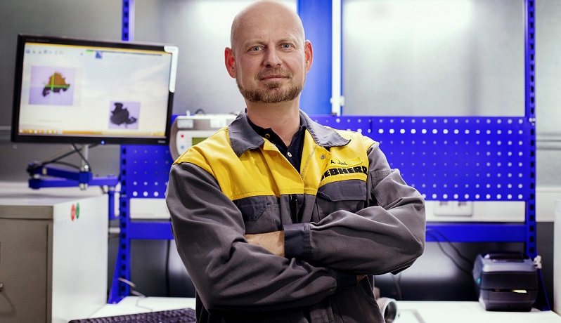 Der Schlaue Klaus könnte unsere Durchlaufzeiten drastisch reduzieren, die Produktivität erhöhen, die Sicherheit bei der Identifikation der einzelnen Komponenten gewährleisten und so Mitarbeiter entlasten und Freiräume schaffen“, war Andreas Just überzeugt.