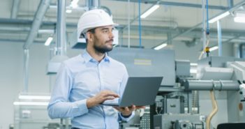 Qualitätssicherung: mit Quality Management Software (QMS) gegen den Personalengpass Qualitätssicherung: mit Quality Management Software (QMS) gegen den Personalengpass (Foto: shutterstock - Gorodenkoff)