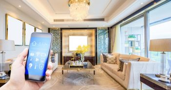 Open Source Home Automation: Industrie versus Community Open Source Home Automation: Industrie versus Community
