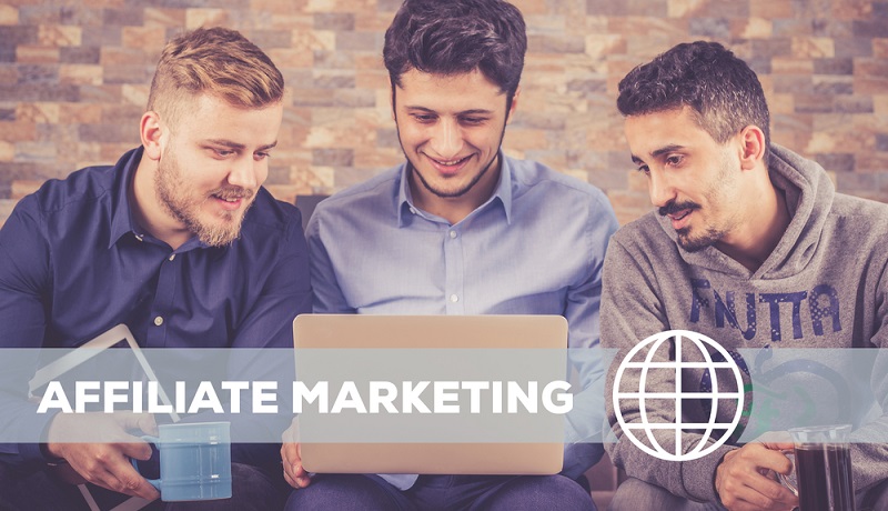 Beim Affiliate Marketing geht es darum, selbst eine Website zu erstellen, auf der Informationen zur Verfügung gestellt werden, die den Nutzern als Verkaufsberatung dienen.