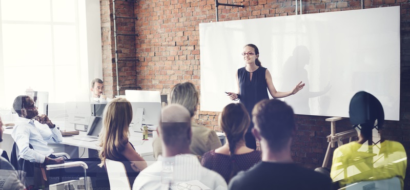 Die Arbeitssicherheit richtet sich demzufolge auch nach den Grundlagen der Prävention: Lieber vorsorgen! Entsprechende Veranstaltungen werden unter anderem von den Berufsgenossenschaften angeboten.