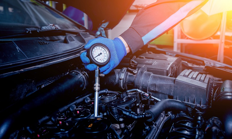 Angesichts der Tatsache, dass die Elektromobilität zunehmend an Bedeutung gewinnt, ist es nur allzu verständlich, dass die Forschung auch den Bereich der Temperatur berücksichtigt. Batterie, Motor, Bordelektronik und Ladestecker sind auf eine zuverlässige Temperaturkontrolle angewiesen.