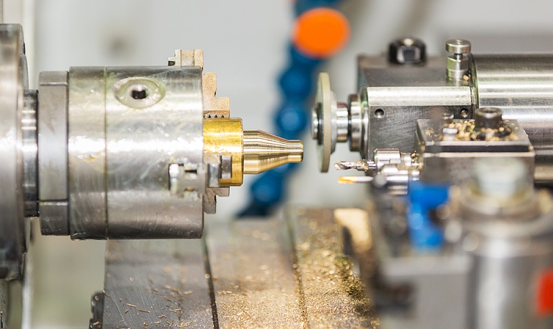 Natürlich sollten Unternehmen gut überlegt in gebrauchte Maschinen investieren, denn auch wenn die Kaufpreise bei einer gebrauchten Metall-Drehmaschine deutlich niedriger sind als bei neuen Maschinen, muss das Geld dennoch aufgebracht werden.