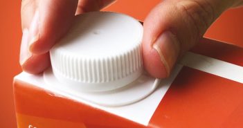 combiMaxx: SIG optimiert Öffnen und Gießen combiMaxx: SIG optimiert Öffnen und Gießen. (Foto: SIG Combibloc Group Ltd.)
