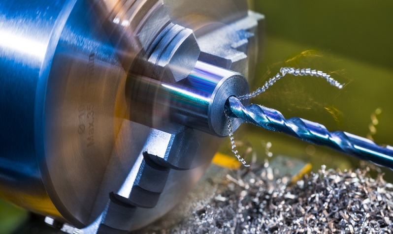 Früher waren Drehteile vor allem etwas für große Industriebetriebe, die Massenprodukte oder hochwertige Einzelprodukte fertigen konnten, die für bestimmte Anwendungen (z. B. in der Raumfahrt) benötigt wurden. ( Foto: Shutterstock- KPixMining)