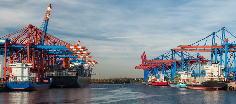 Container bringen heute fast alles von einem Ort der Welt zum anderen. Ob Rindfleisch, Fahrräder, Elektrogeräte oder Möbel, ob aus Südamerika oder China: Container, wie sie von McLean entwickelt worden sind, gelten heute als Standard im Stückgutverkehr zur See. ( Foto: Shutterstock-_Andreas Vogel)