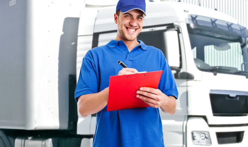 Das Kürzel CMR steht für „Convention relative au contrat de transport international de marchandises par route“ und meint das internationale Abkommen, das für Beförderungsverträge auf dem Landweg geschlossen wurde. ( Foto: Shutterstock-Minerva Studio )