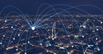 Digitalisierung im Vertrieb: Welche Plattformen und welche Tools sind relevant? Digitalisierung im Vertrieb: Welche Plattformen und welche Tools sind relevant? (Foto: shutterstock - Song_about_summer)