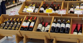 Erfolgreicher verkaufen durch Zweitplatzierung der Produkte Zweitplatzierung: Definition, 3 Vorteile und Beispiele (Foto: shutterstock - SubstanceTproductions)