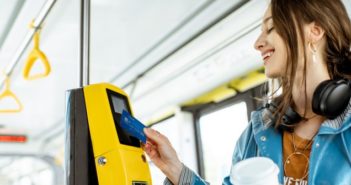 Software für Stadtwerke: Das bringt 2021 Software für Stadtwerke: Das bringt 2021 (Foto: shutterstock - RossHelen)