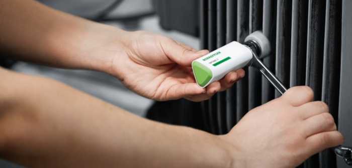 Ein Mesh-Network aus kabellosen Sensoren wird an den Maschinen installiert ( Foto: Schaeffler Deutschland )
