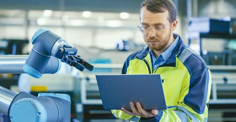 Die geforderte Personalentwicklung wird für den Mitarbeiter eine große Herausforderung darstellen.( Lizenzdoku: Shutterstock- Gorodenkoff_)