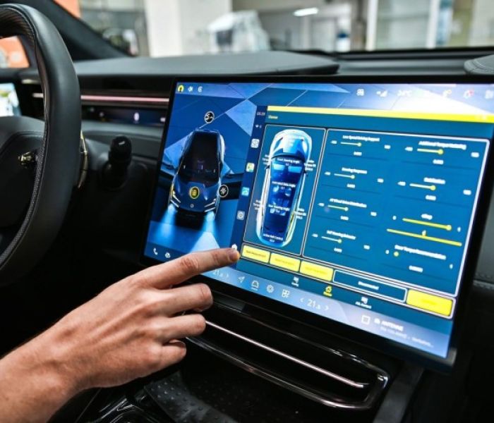 Mit wenigen Klicks zur Marken-DNA: Die automatische Anpassung (Foto: ZF Group)