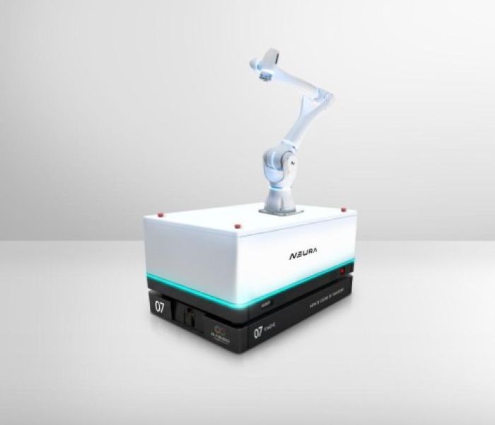 When transport robotics meets cognitive intelligence: At LogiMAT (Foto: NEURA Mobile Robots GmbH)